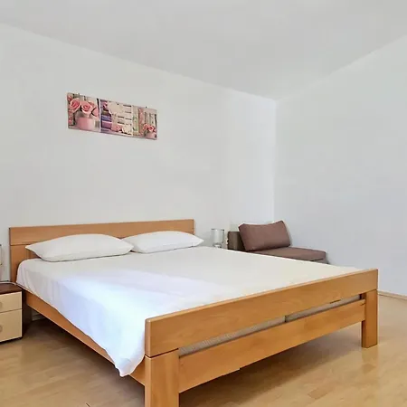 Marija By Interhome Apartamento Pridraga